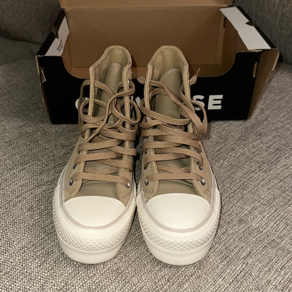 NEW platform suede converse